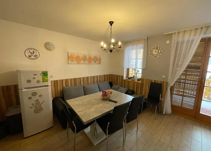 Apartma Jelencek Apartment